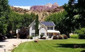 2 Cranes Inn - Zion